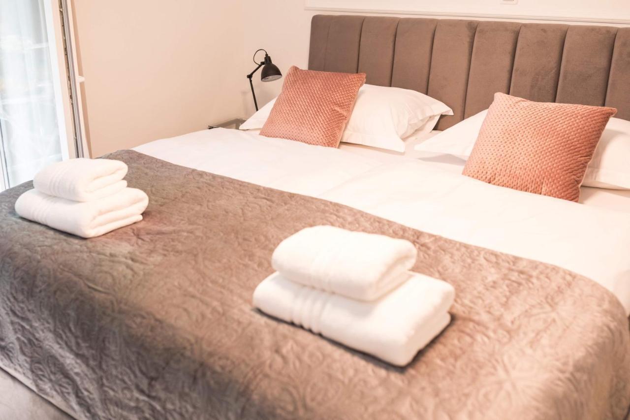 Luxury Rooms With Balcony Zadar Exterior photo